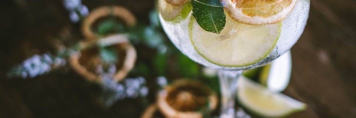 Minimalist dark interior with mint light accents for exercise